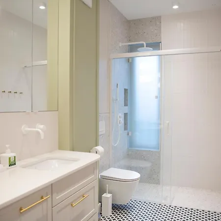 Lägenhet Mb By The Sea - Dolcevita Premium