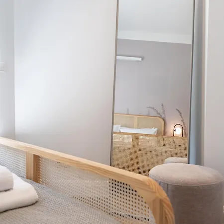 Mb By The Sea - Dolcevita Premium Apartment